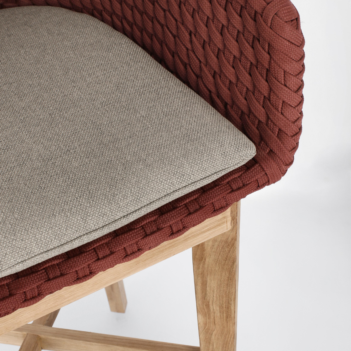 BT ZALUMA  elegant Polyrattan outdoor bar stool